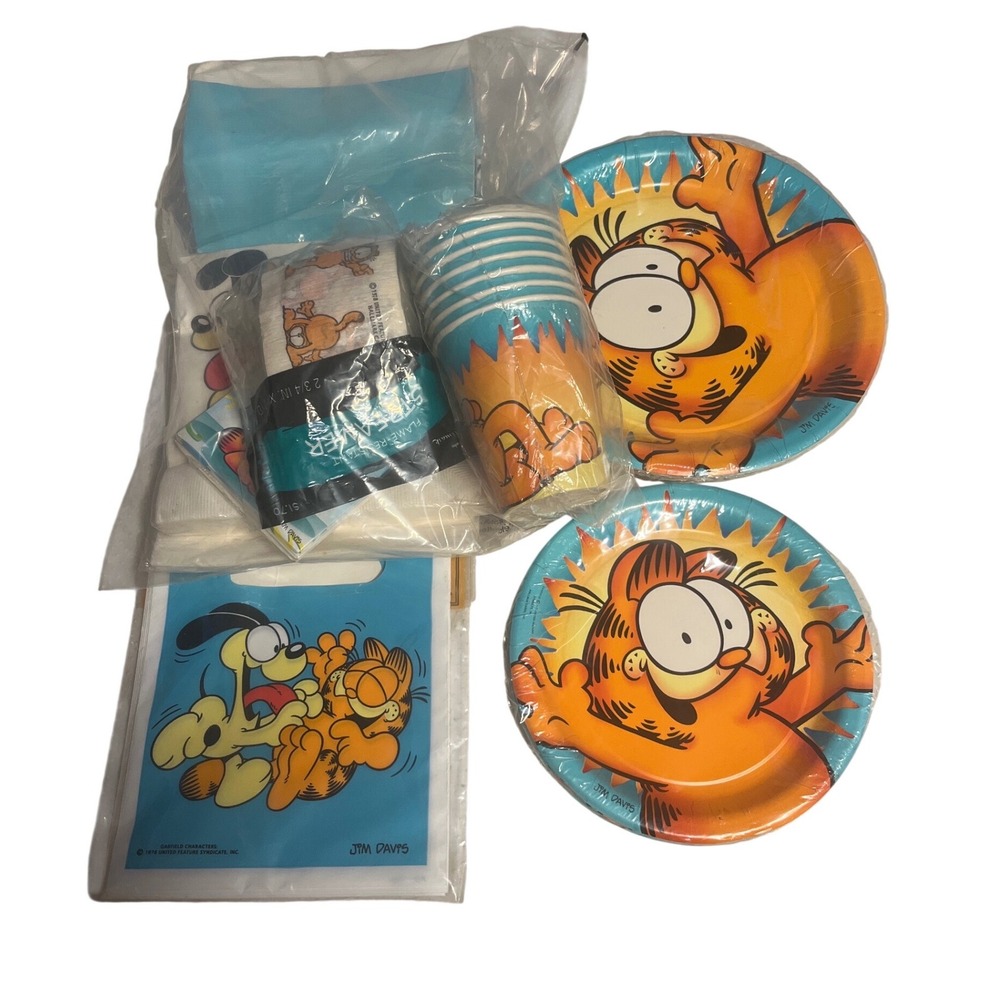 Vintage Garfield Odie Party Supply Lot of 5 Tablecloth Streamer Invitations‎ NEW